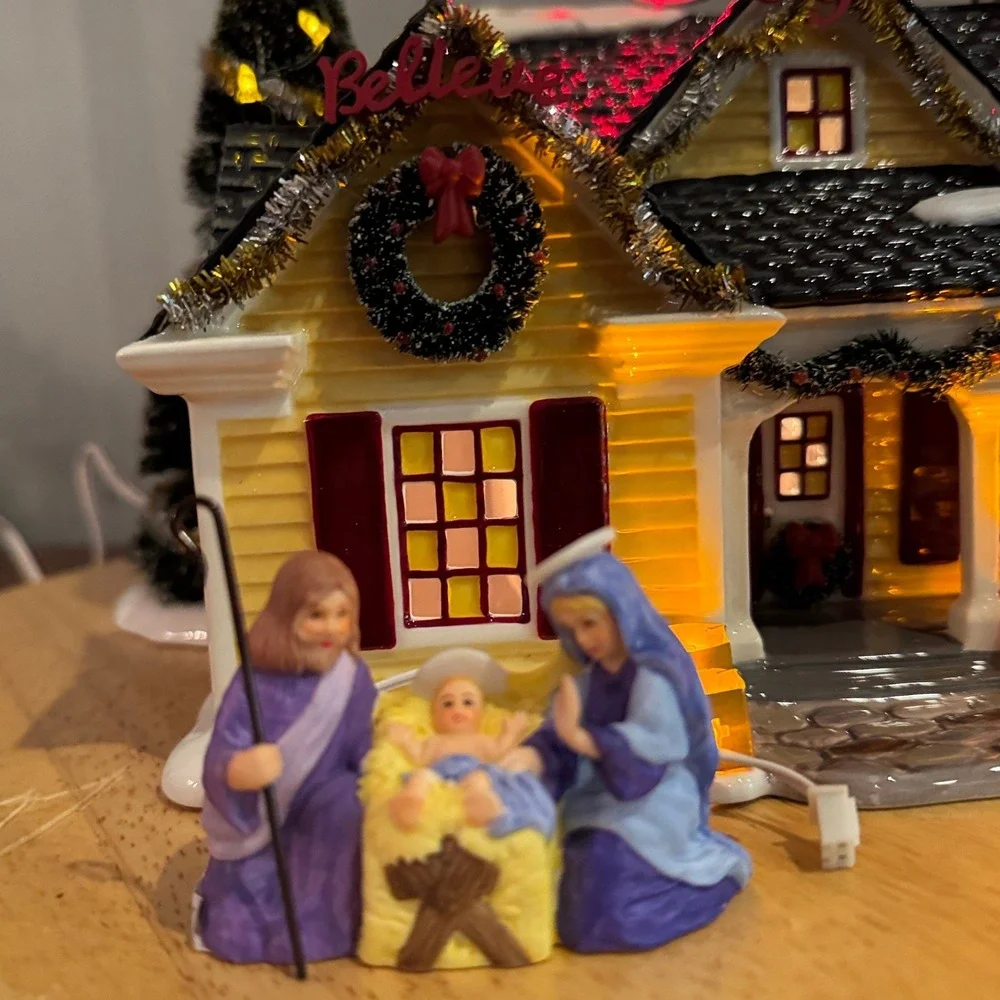Department 56 Noel House Snow Village Christmas Lane Lighted w/ Box Dept 56